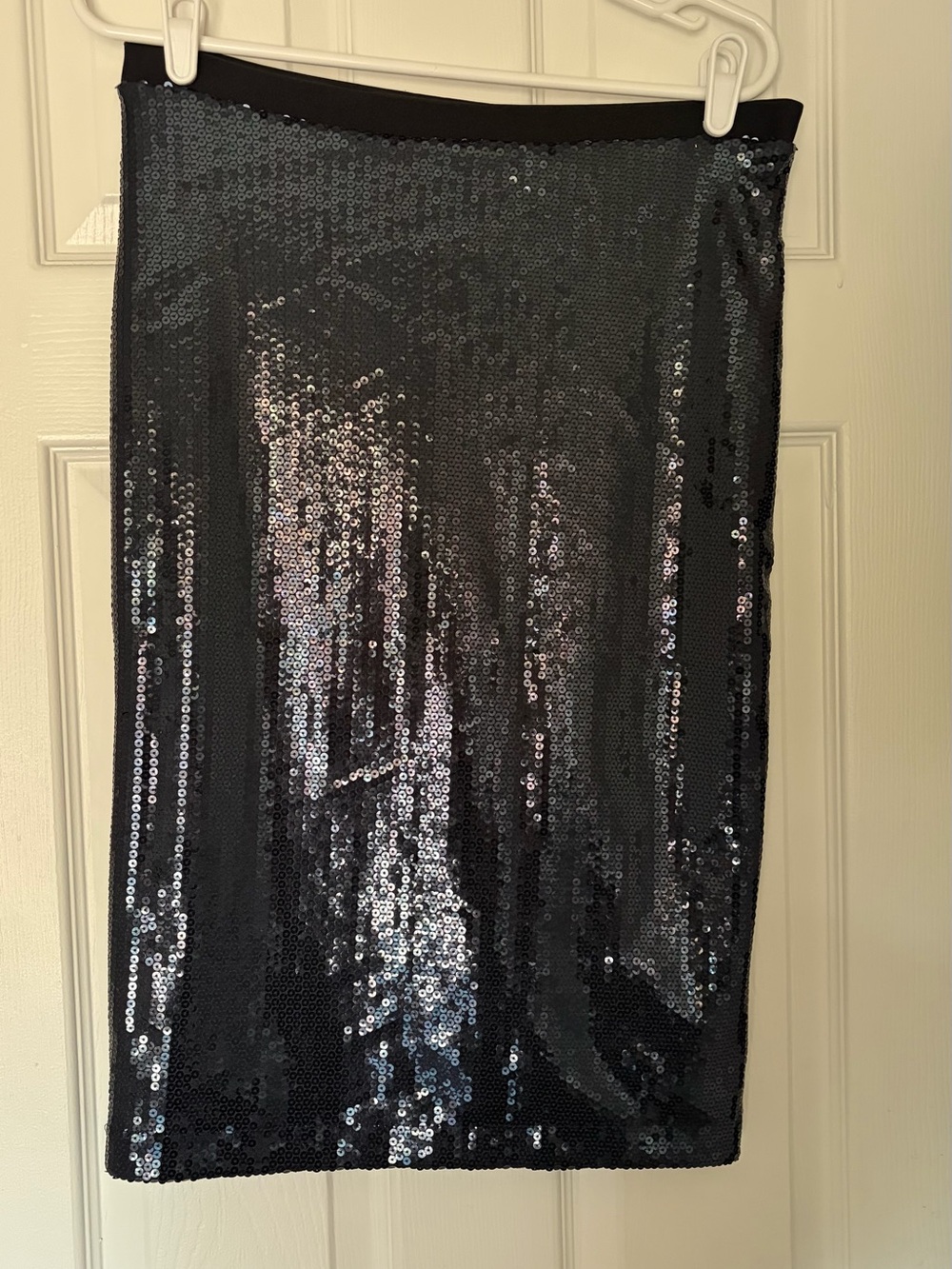 Dark Purple Sequin Pencil Skirt - Elegant Evening Wear, Size: XS/S Never Worn